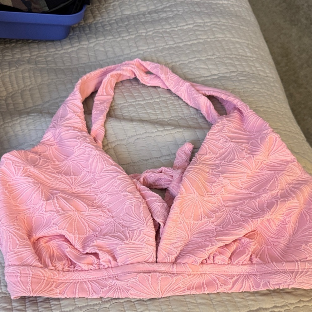 *Final Price* Shade & Shore Light Pink NWOT Bikini Top 1X Seashell Embroidered